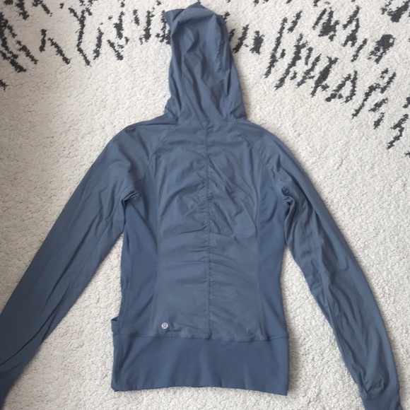 Lululemon reversible hoodie - Picture 5 of 5